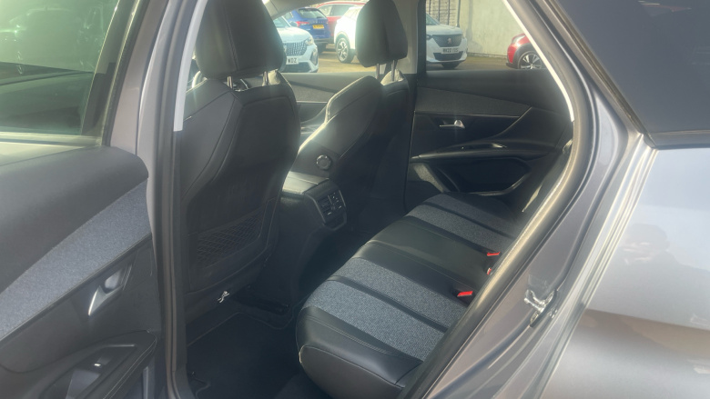 Peugeot 3008 1.2 PureTech Allure 5dr Petrol Estate